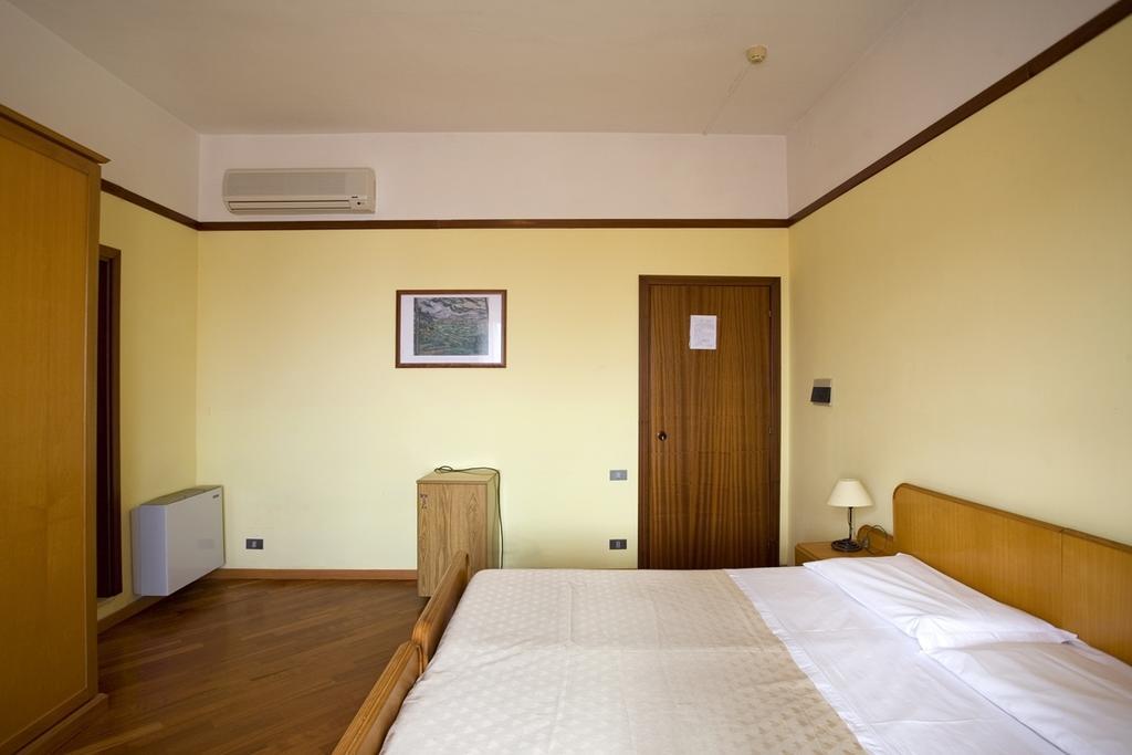 Hotel Vittoria Sapri Room photo